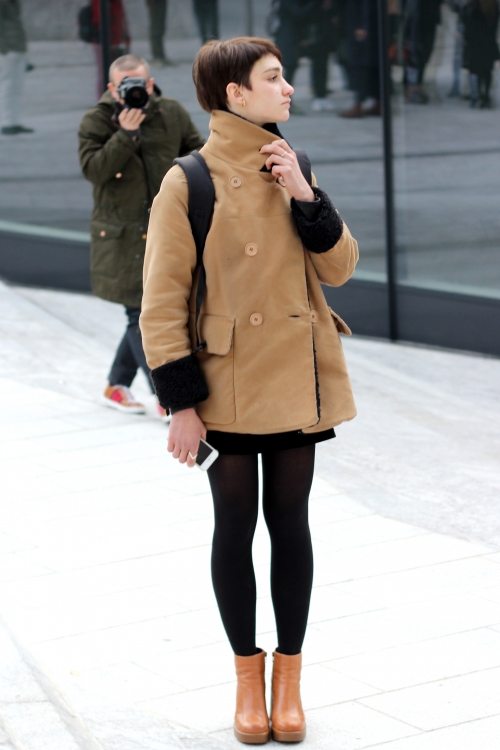 /images/made/uploads/fashion_news/street-style-2-gen-16/street-style-2-gen16-02_500_750_c1.jpg