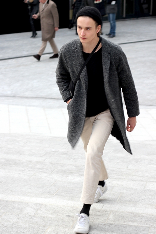 /images/made/uploads/fashion_news/street-style-2-gen-16/street-style-2-gen16-04_500_750_c1.jpg