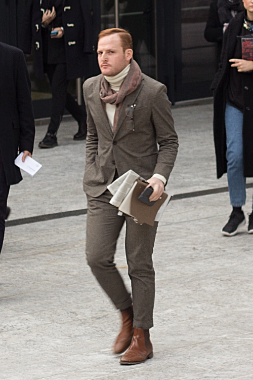 /images/made/uploads/fashion_news/street-style-2-gen-16/street-style-2-gen16-05_500_750_c1.jpg