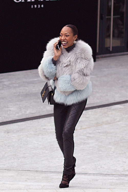 /images/made/uploads/fashion_news/street-style-2-gen-16/street-style-2-gen16-06_500_750_c1.jpg