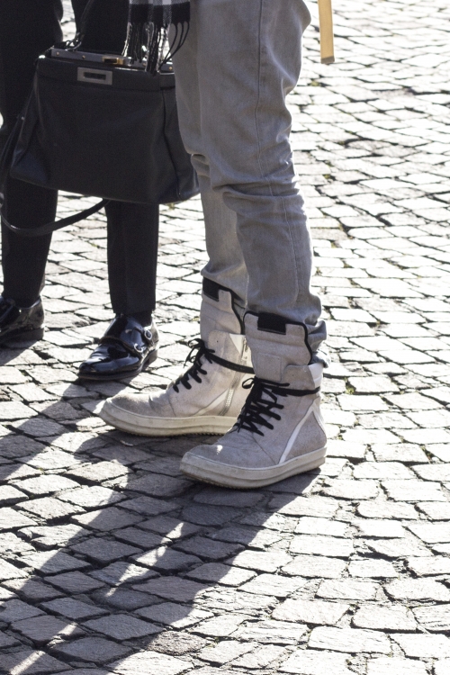 /images/made/uploads/fashion_news/street-style-gen16/street-style-gen16-01_500_750_c1.jpg