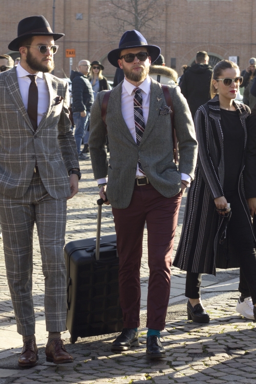 /images/made/uploads/fashion_news/street-style-gen16/street-style-gen16-03_500_750_c1.jpg