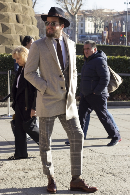 /images/made/uploads/fashion_news/street-style-gen16/street-style-gen16-05_500_750_c1.jpg