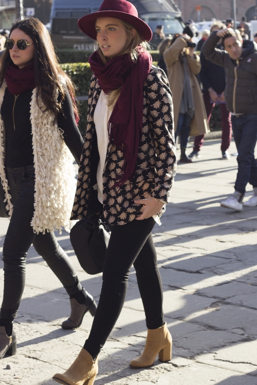 /images/made/uploads/fashion_news/street-style-gen16/street-style-gen16-08_500_750_c1.jpg