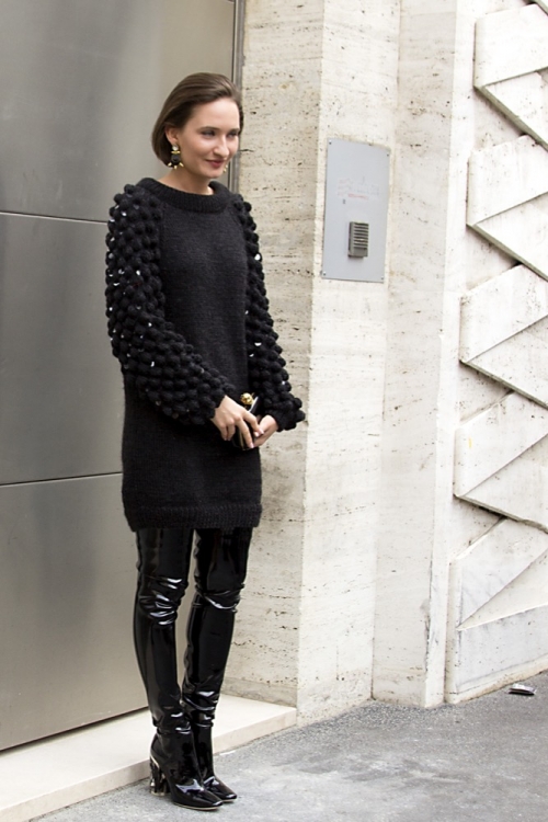 /images/made/uploads/fashion_news/street-style-set15/street-style-set15-02_500_750_c1.jpg